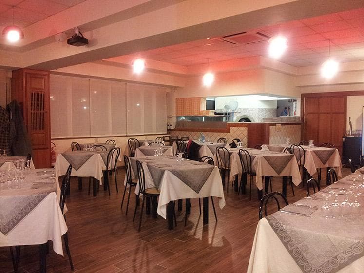 restaurant