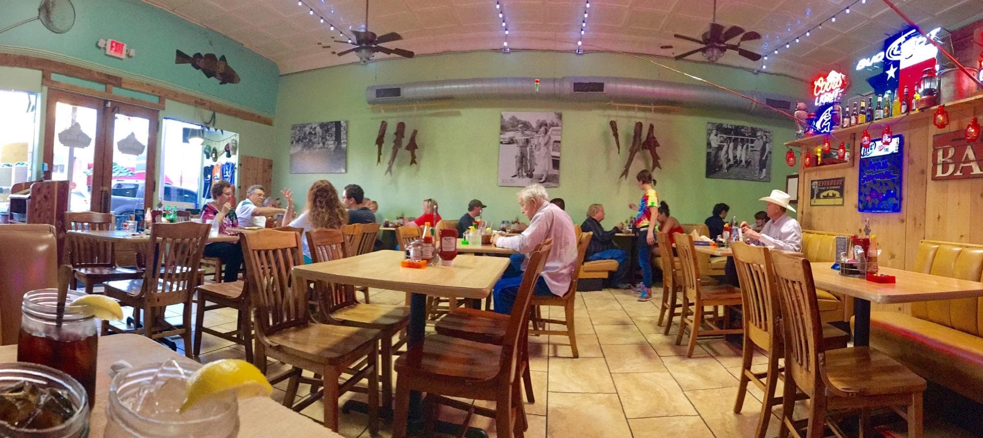 restaurant