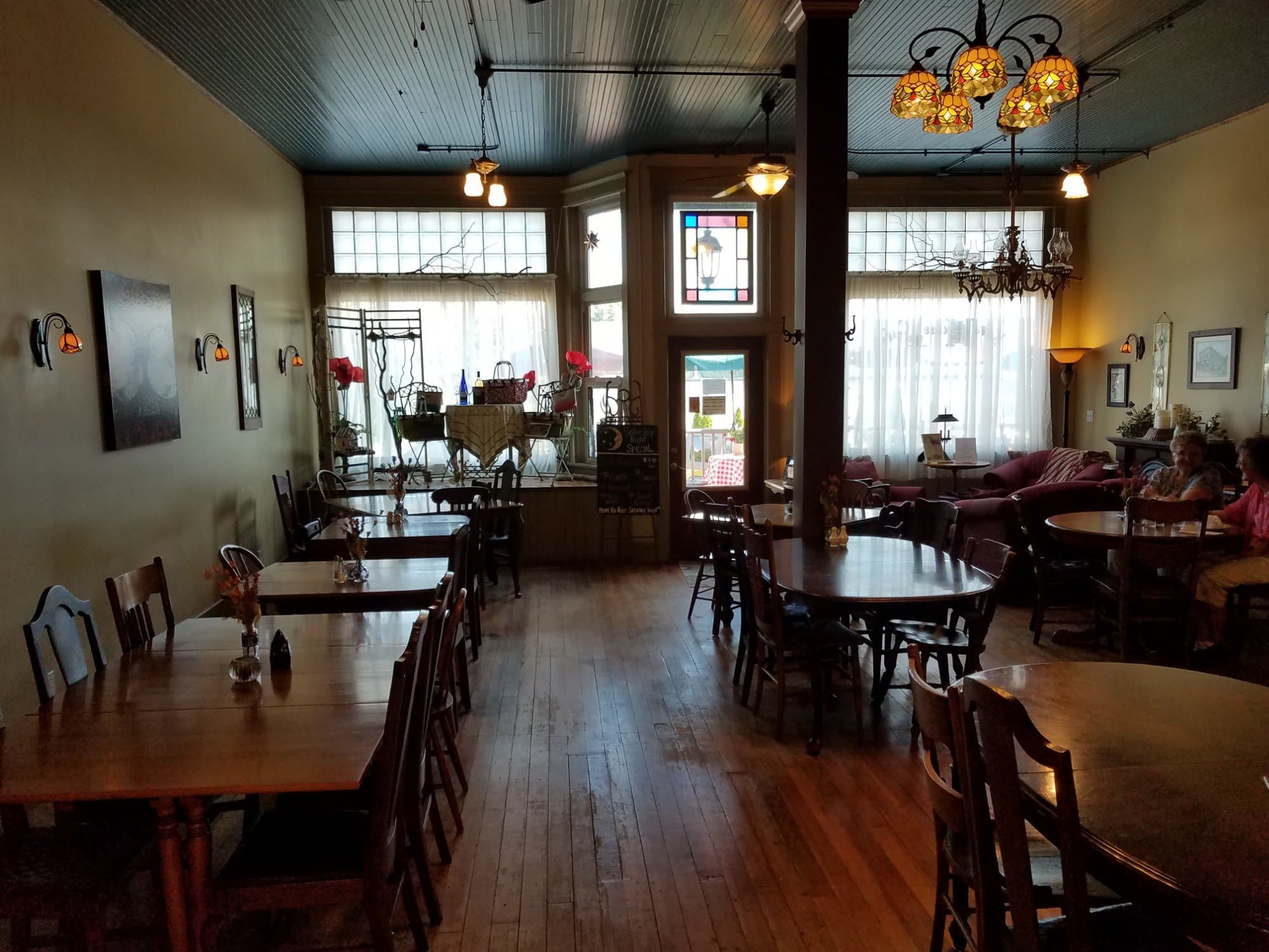 restaurant