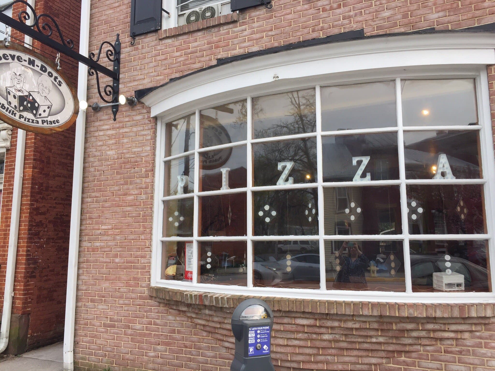 restaurant