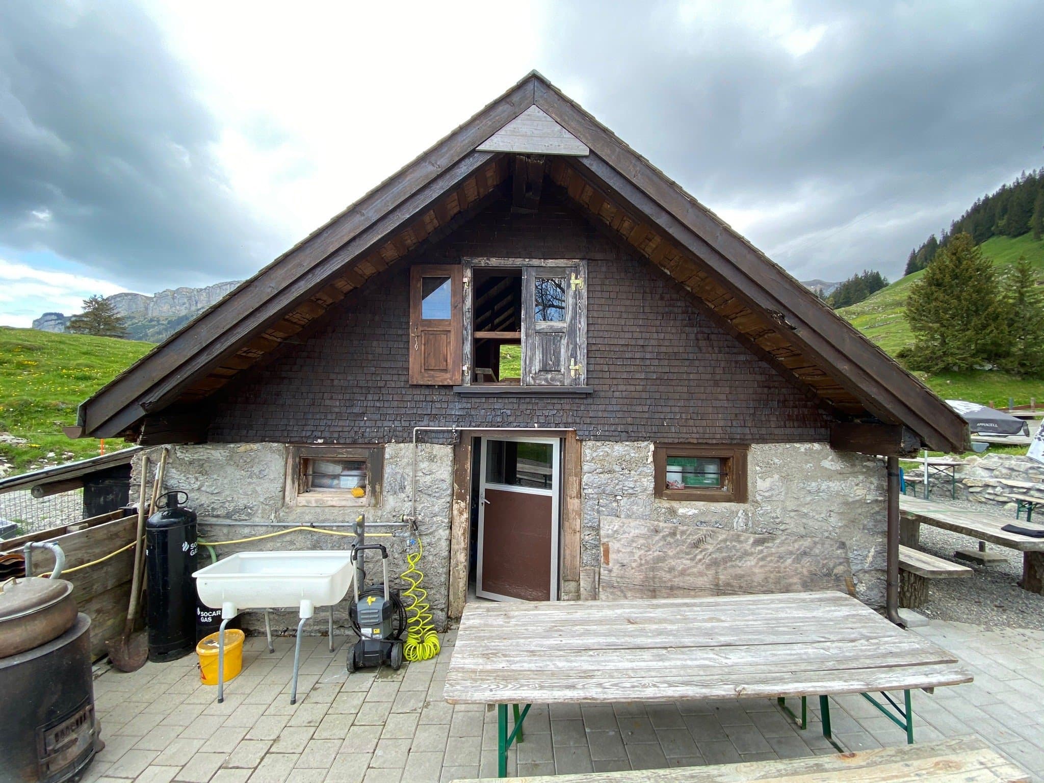 restaurant