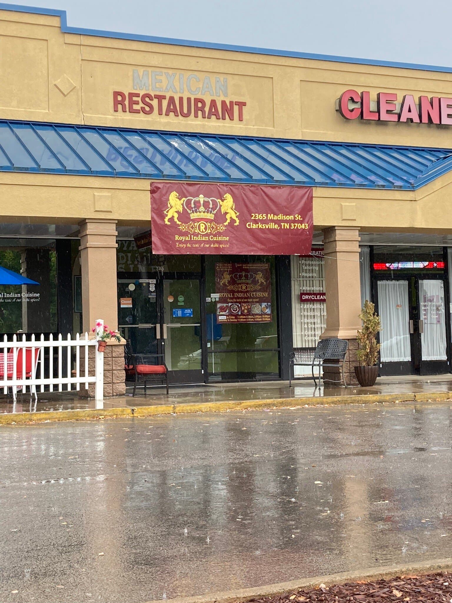 restaurant