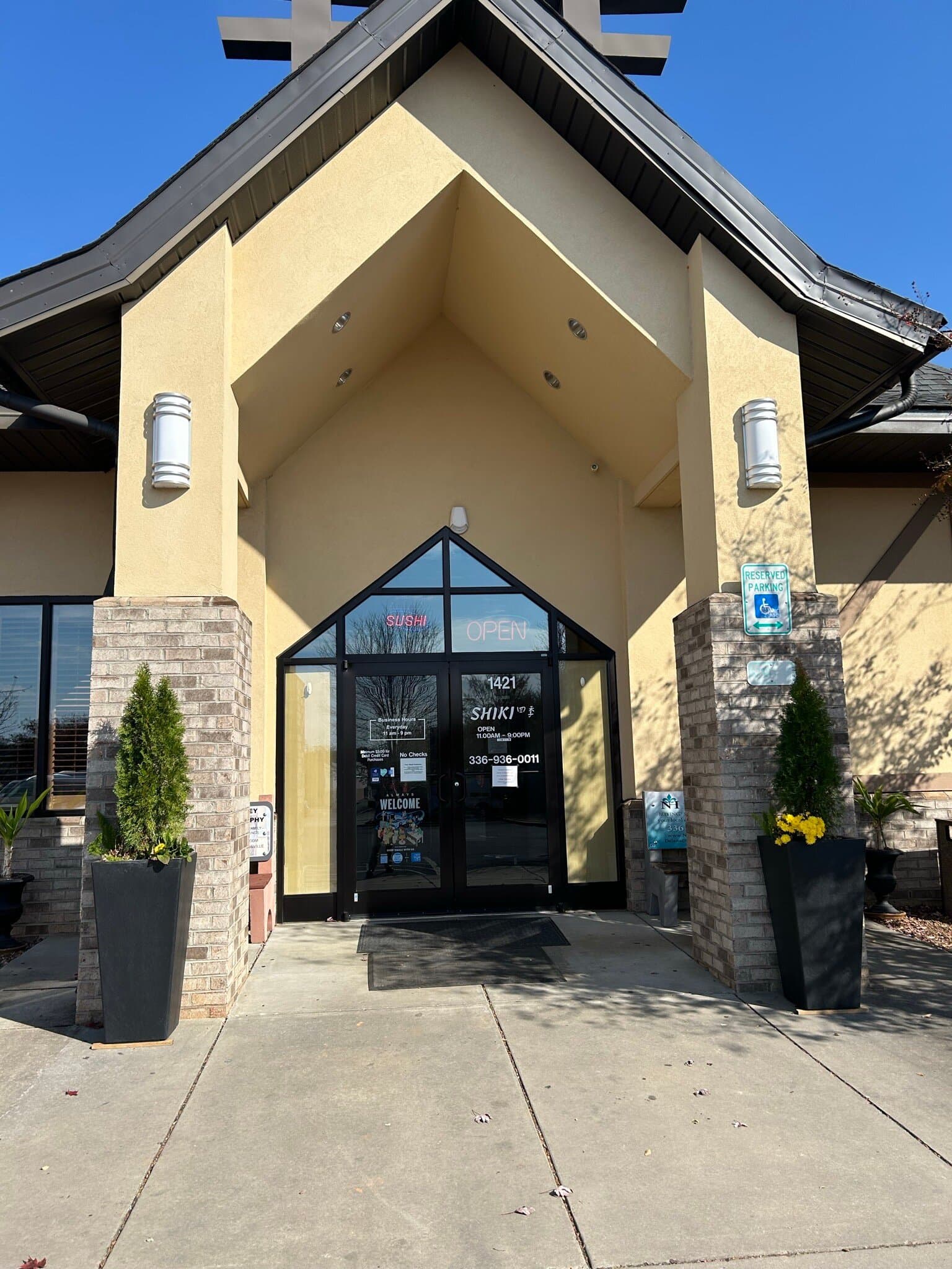 restaurant