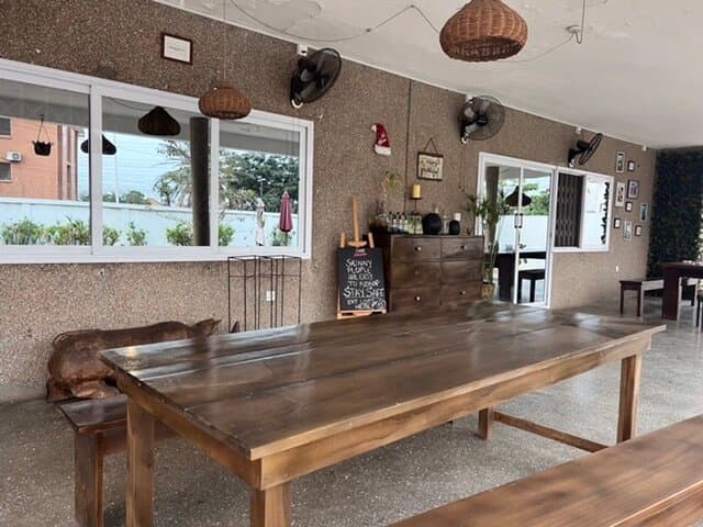restaurant