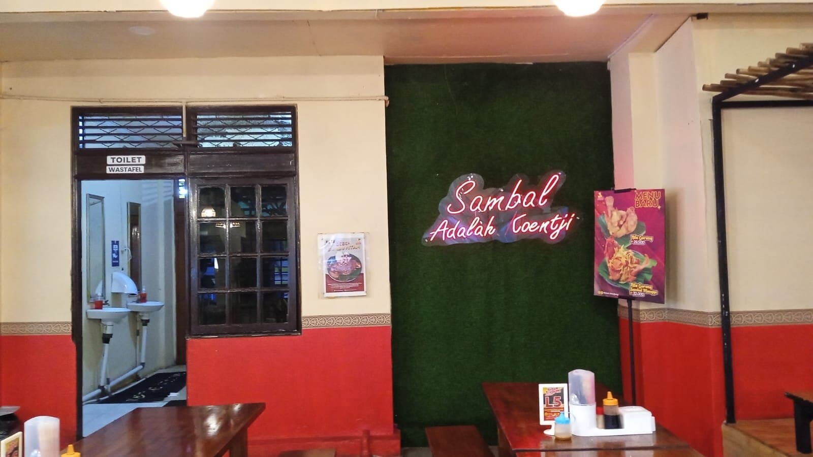 restaurant