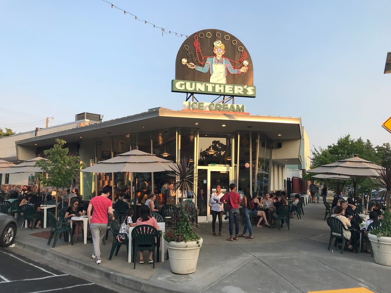 restaurant
