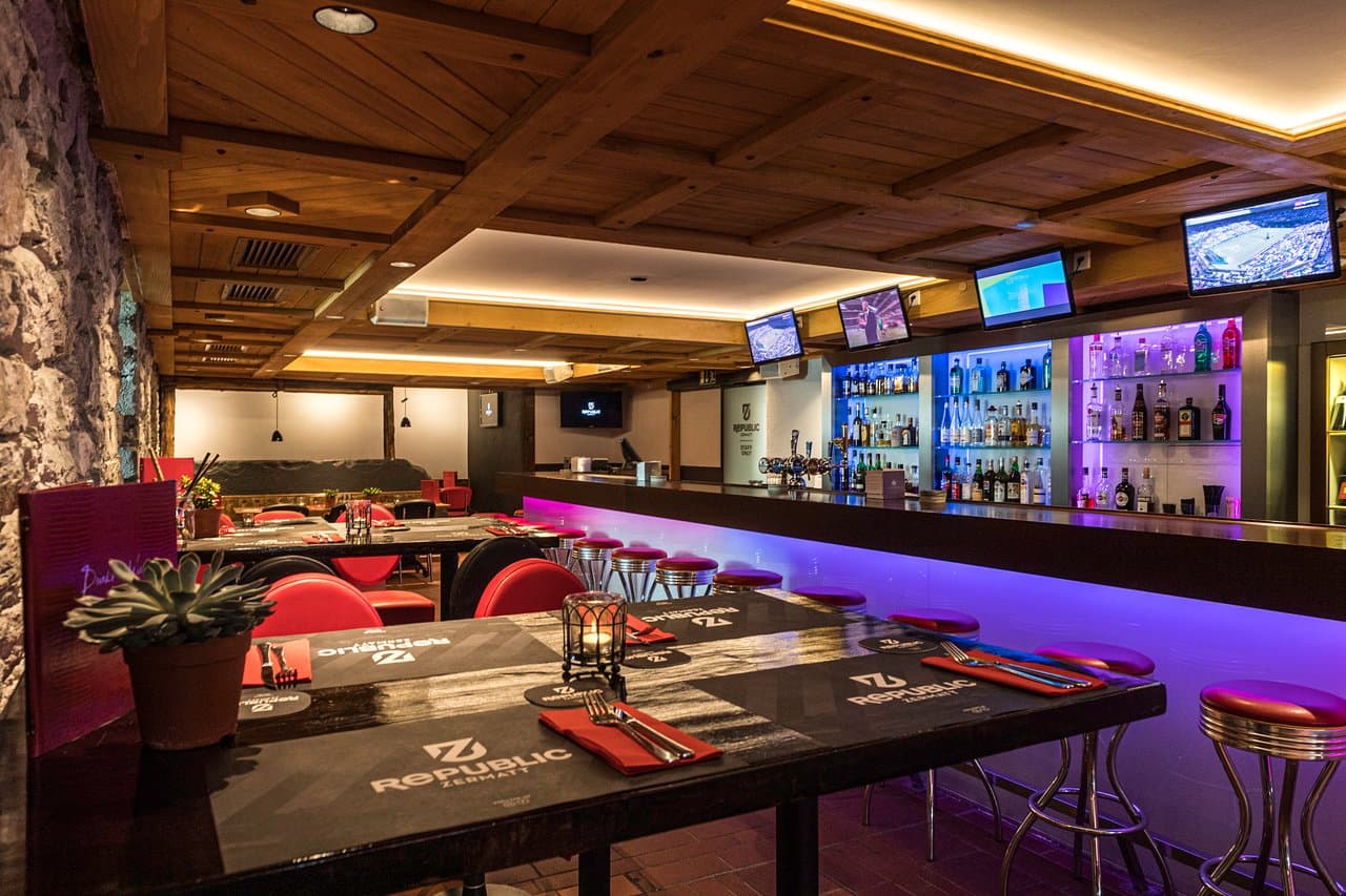 restaurant
