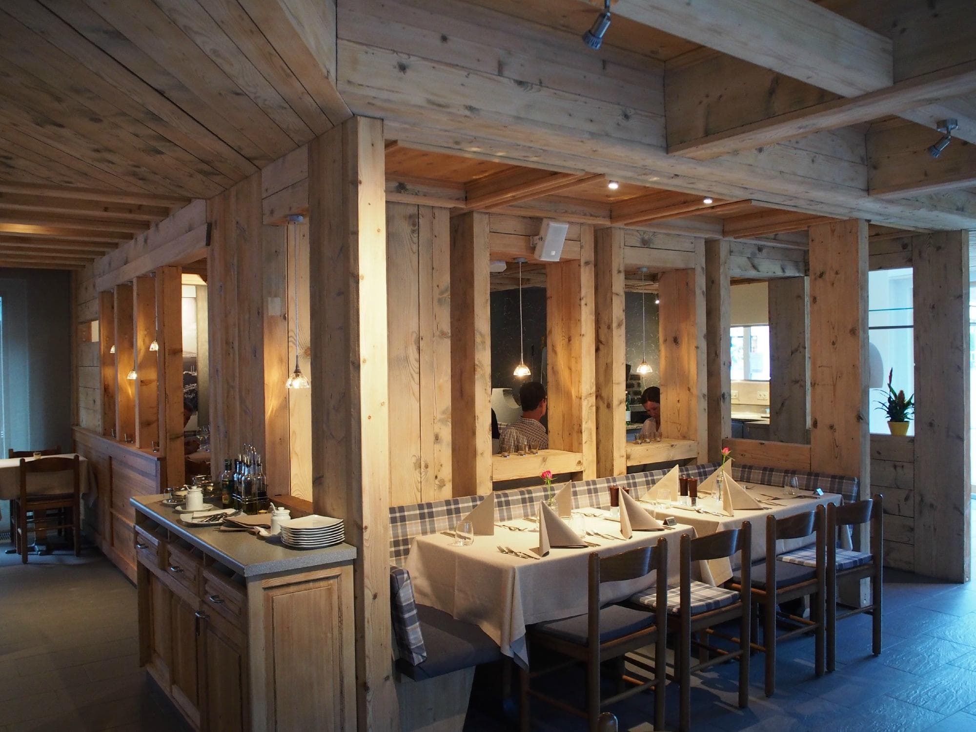 restaurant