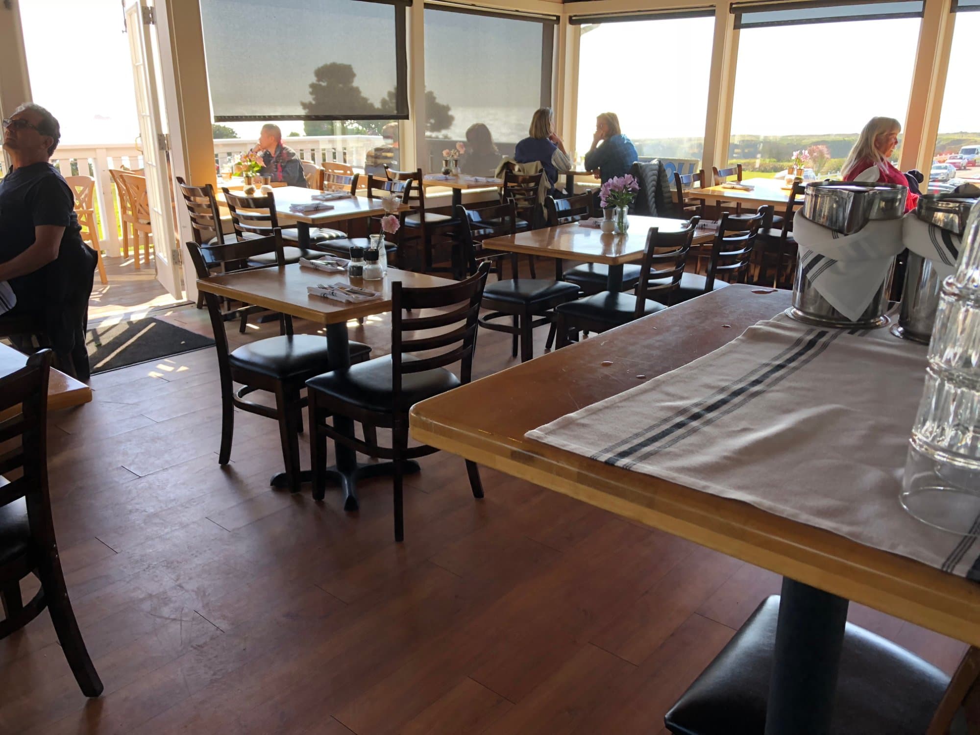restaurant
