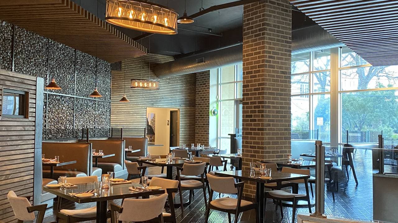 restaurant