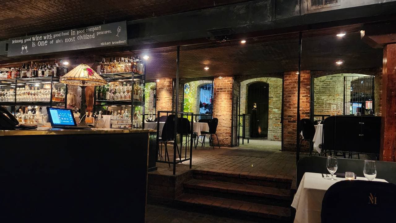 restaurant