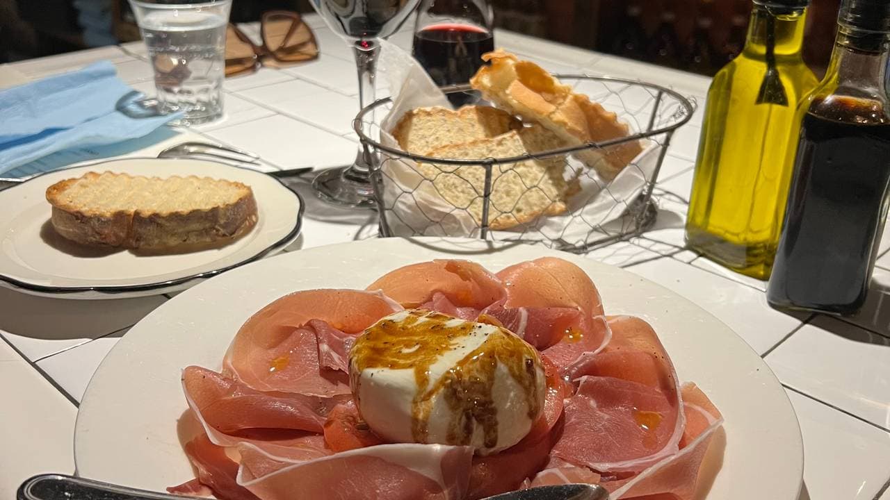 restaurant