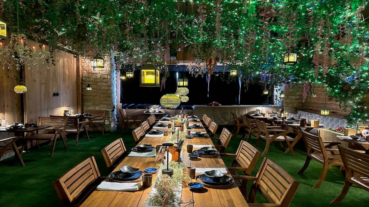 restaurant