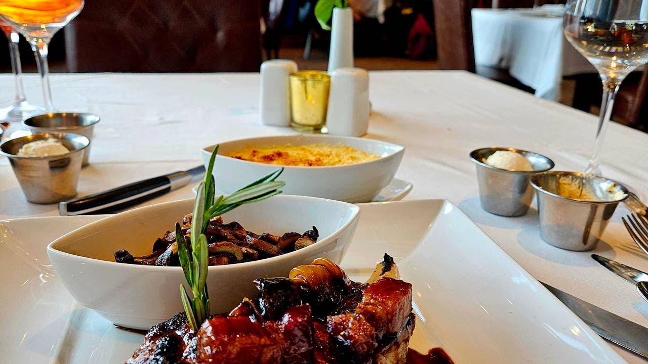 restaurant