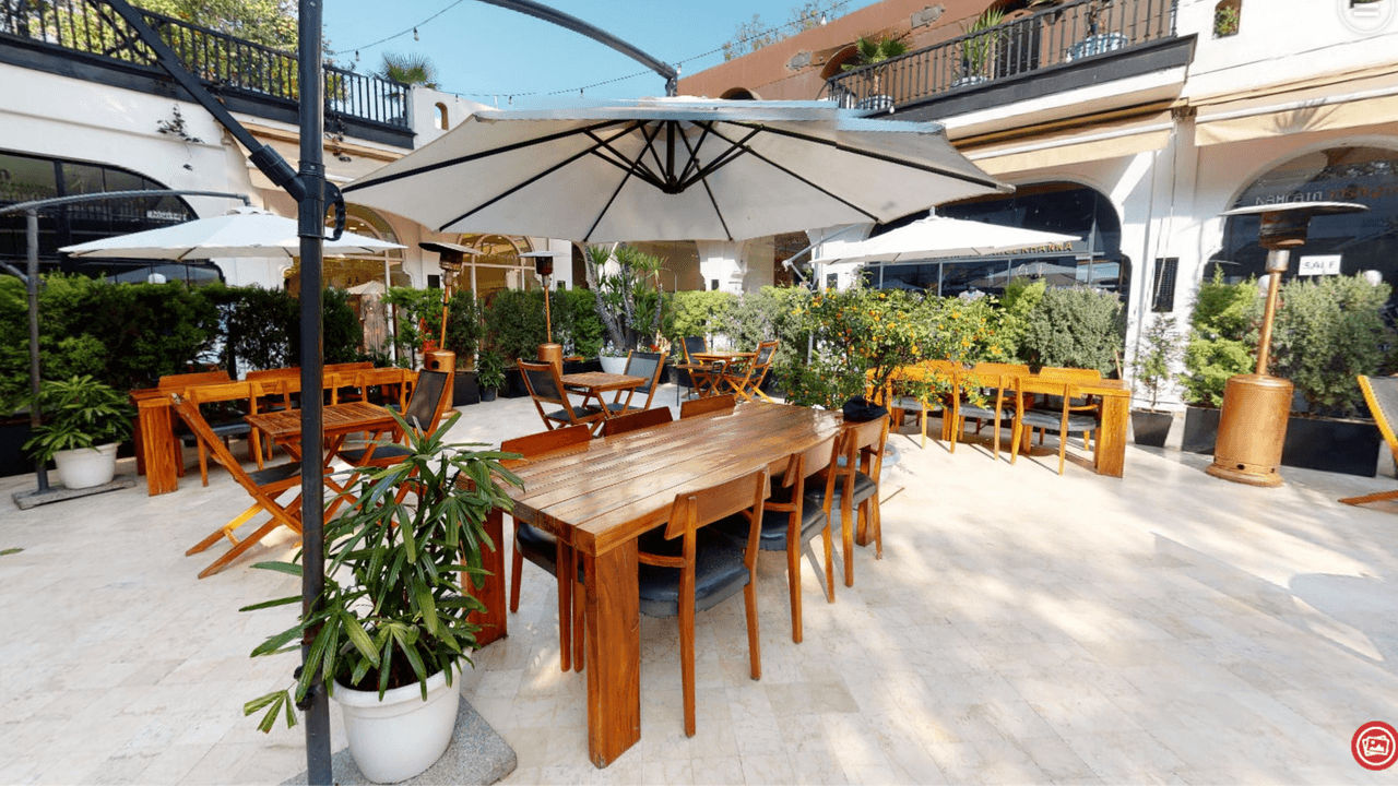 restaurant