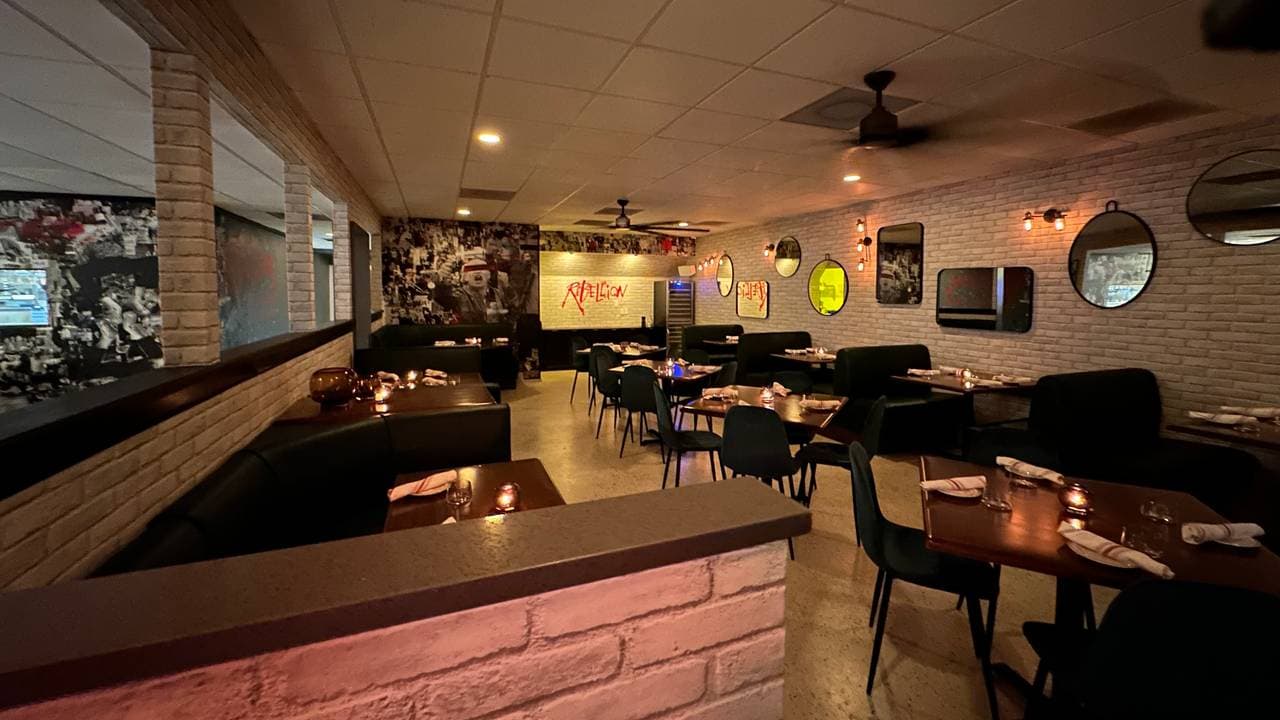 restaurant