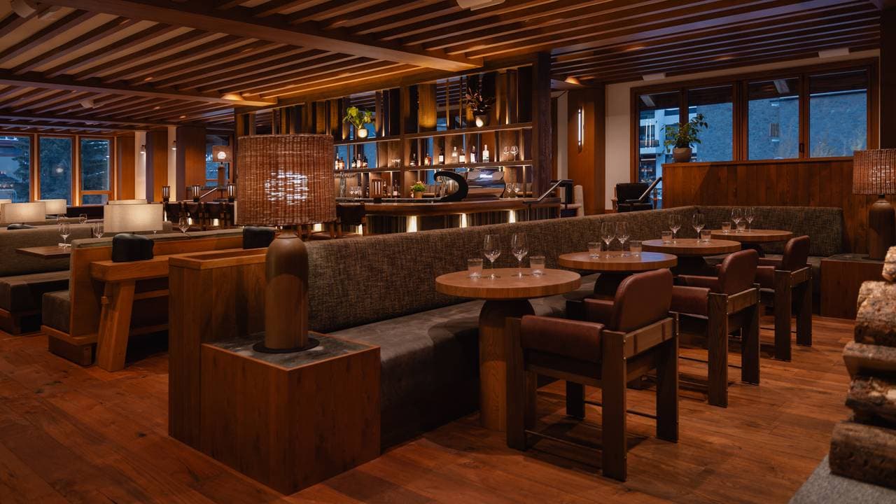 restaurant