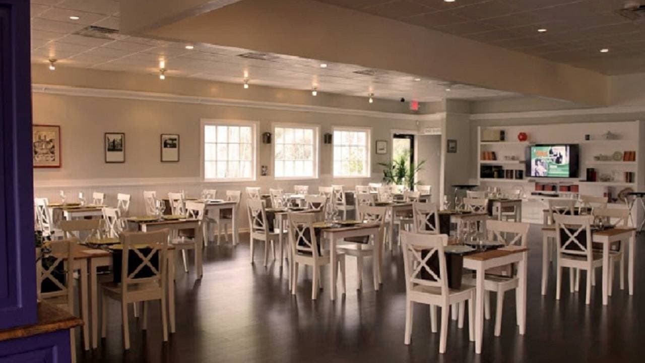 restaurant