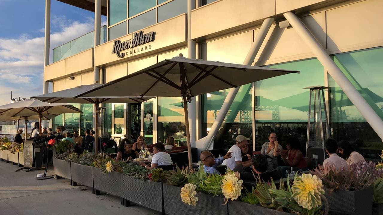 restaurant
