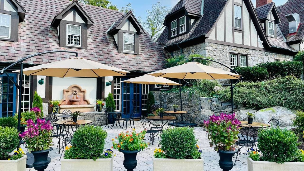 restaurant