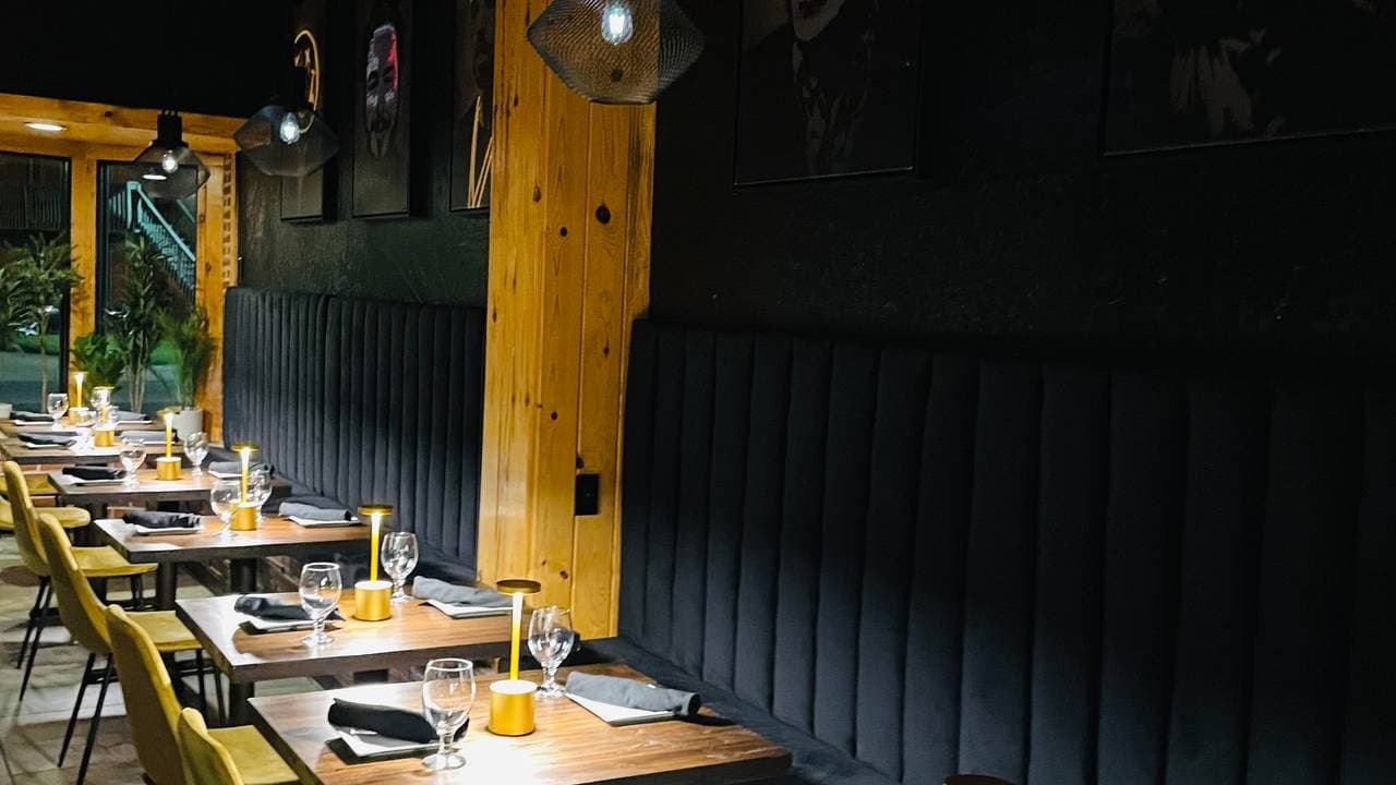 restaurant