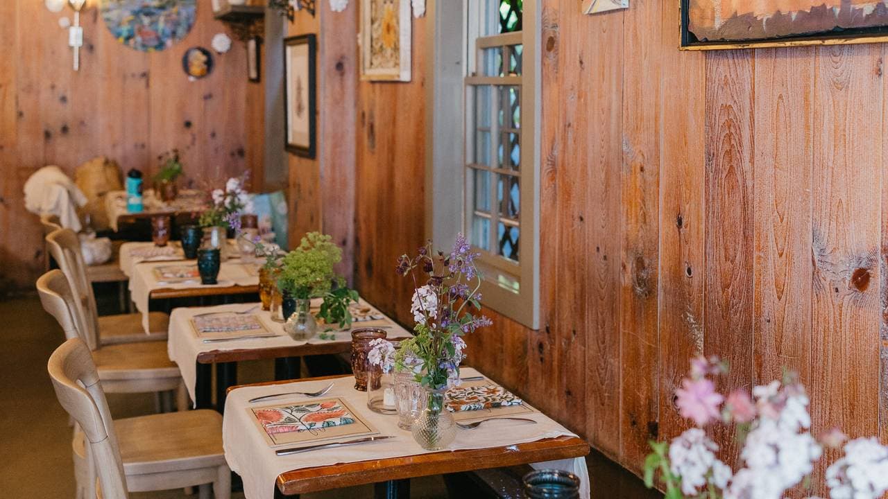 restaurant