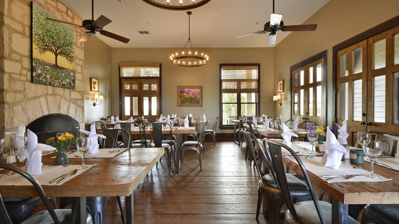 restaurant