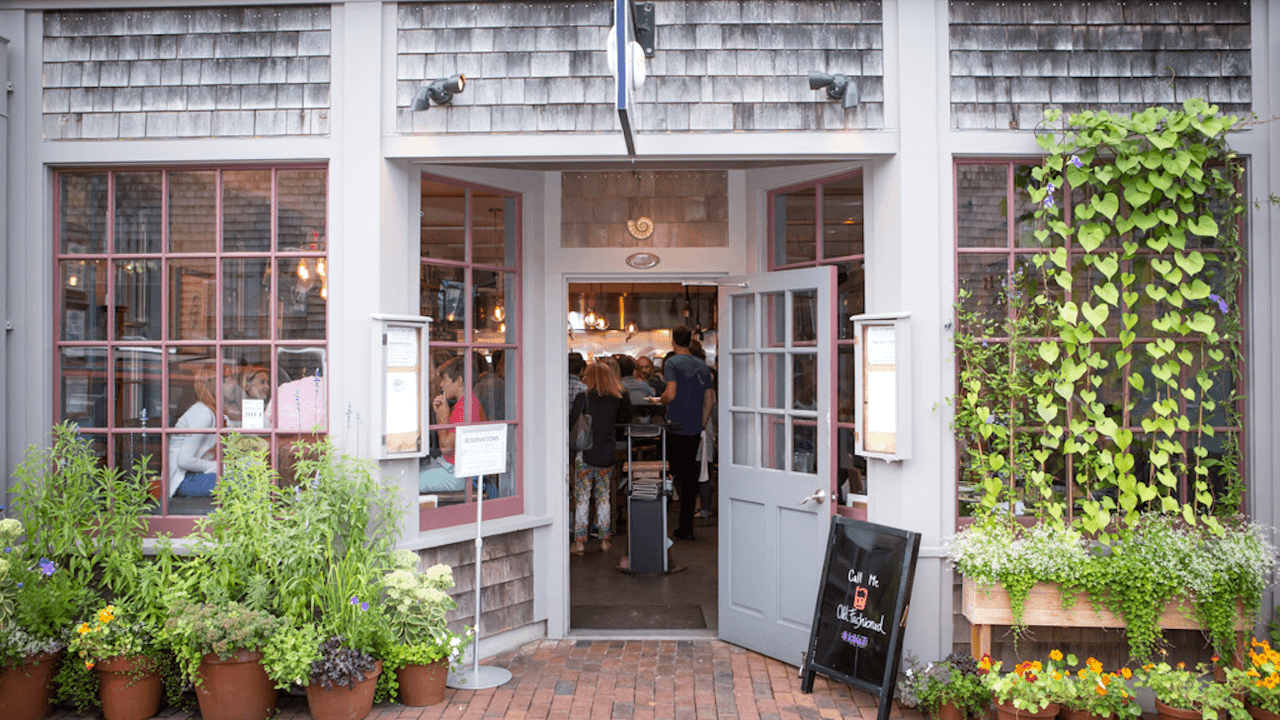 restaurant
